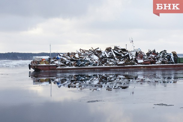 В Коми исследуют реку Печору для расчистки русла от топляка и затонувших судов