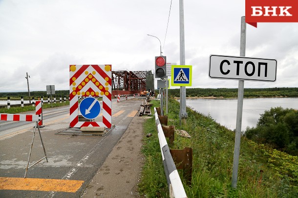 Фоторепортаж БНК: на каком этапе ремонт моста через Вычегду в Малой Слуде