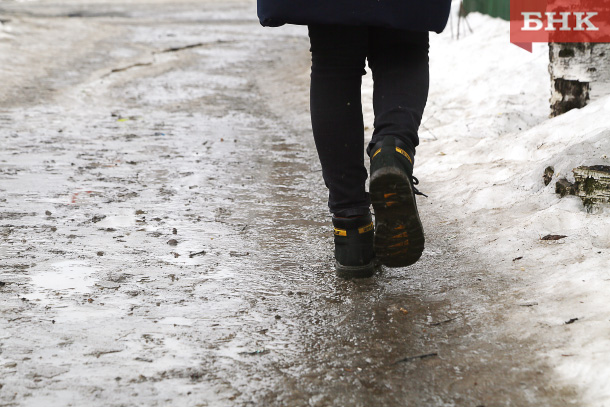 Несовершеннолетний из Выльгорта избежал уголовного наказания за подмену кроссовок в пункте Wildberries