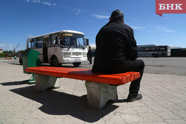 Сыктывкарцам объяснили 20-минутные перерывы в движениях автобусов