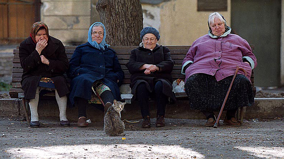 На обсуждение: «Почти половина российских пенсионеров счастлива»