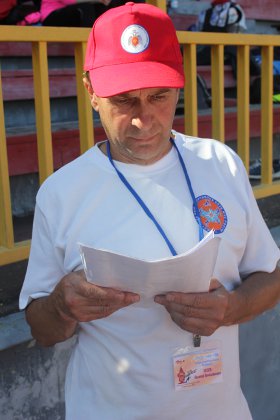 «Люблю свою работу!»: тренер команды Коми по пожарно-прикладному спорту Василий Зюзев