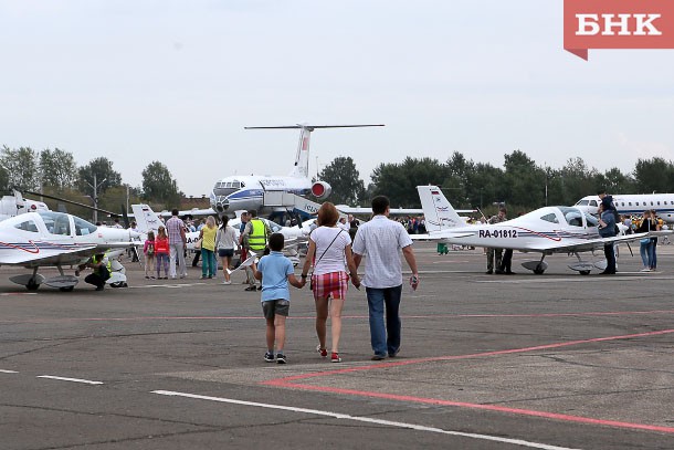 В Сыктывкаре открылся первый в Коми авиасалон