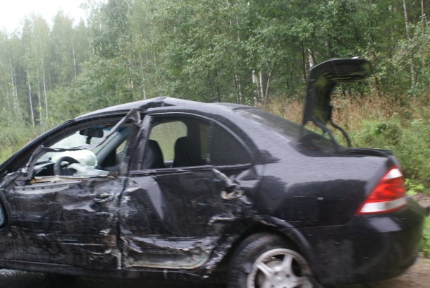 Три автомашины попали в ДТП близ Серегово
