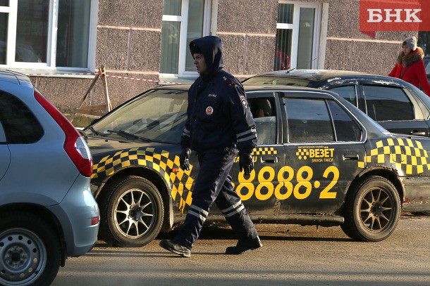 Рынок нелегальных такси составил 75 млрд рублей - эксперты