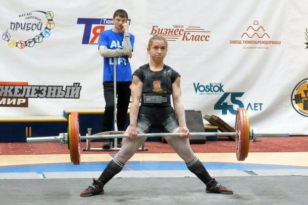 Маргарита Васильева из Коми с рекордом выиграла первенство России по пауэрлифтингу