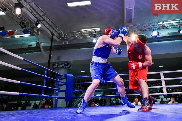 В Сыктывкаре стартовало первенство России по боксу среди юниоров