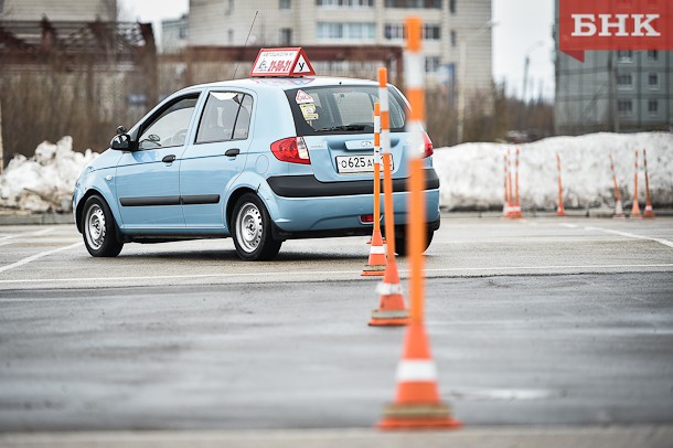 Автоинспекторы Коми назвали объединение «автодрома» и «города» в единый экзамен рискованным