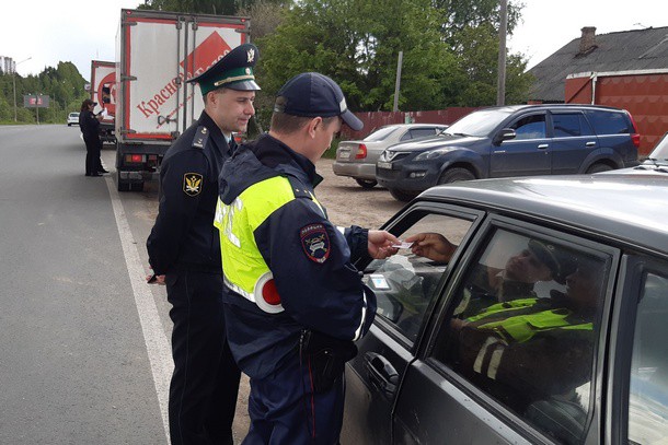 За две недели в столице Коми проверили на долги тысячу водителей