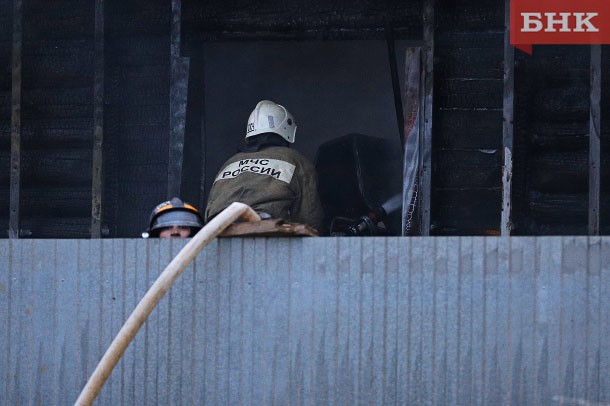 В Прилузье в обгоревшем доме нашли тело мужчины